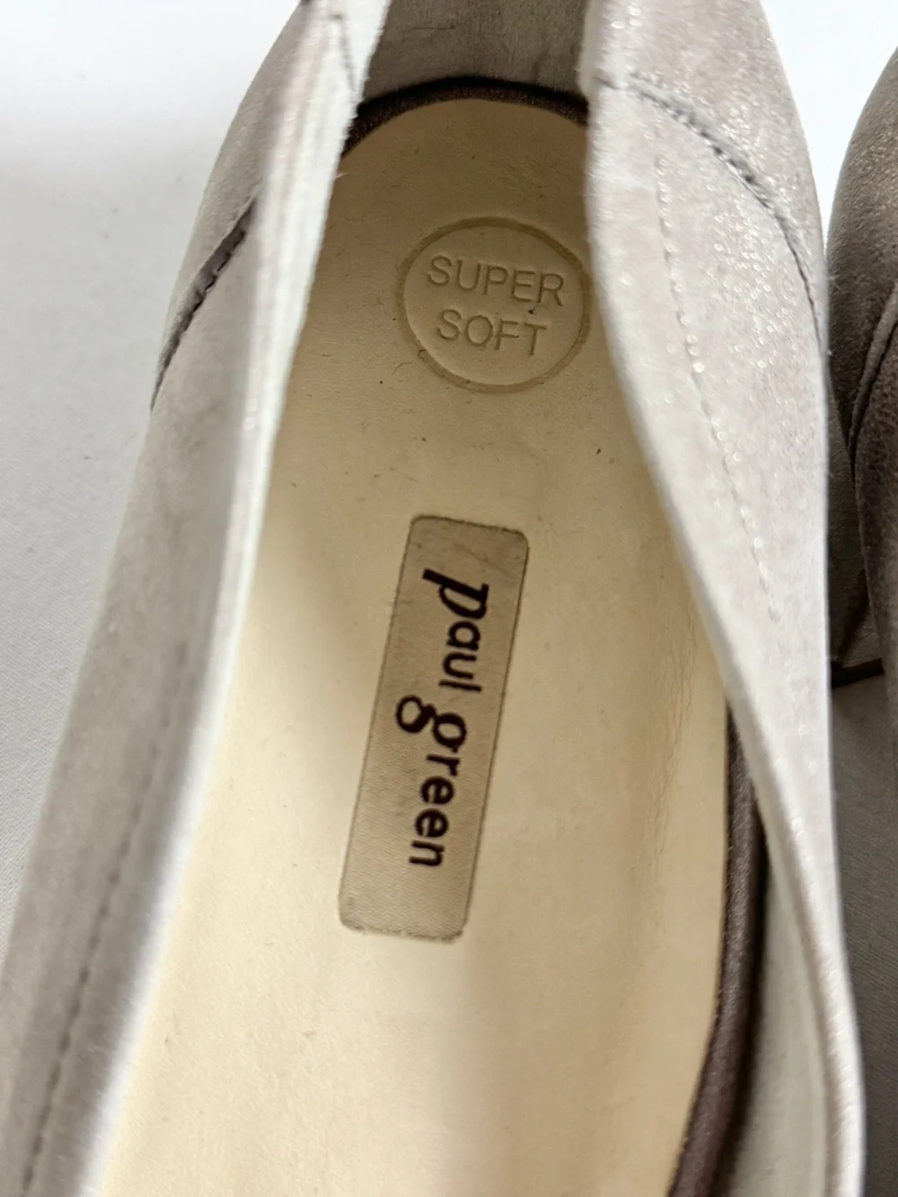 Paul Green Yvette Low Heel Pumps in Cashemire Metallic Suede